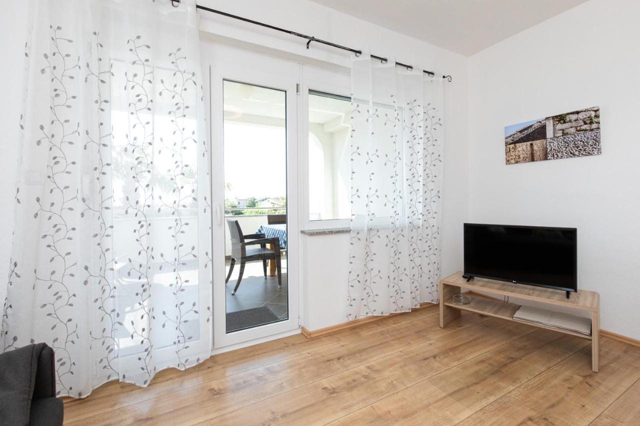 קרק Apartments Oleander מראה חיצוני תמונה