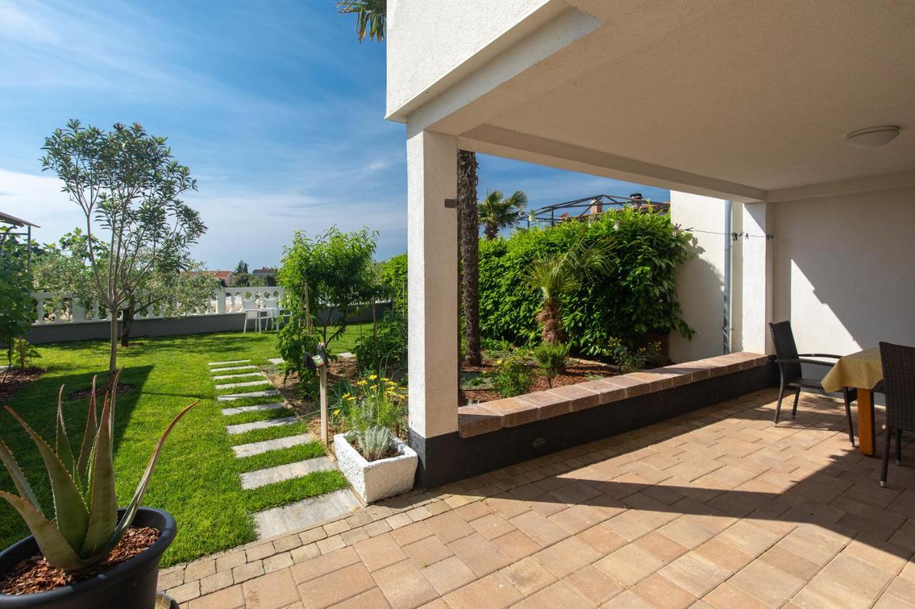 קרק Apartments Oleander מראה חיצוני תמונה