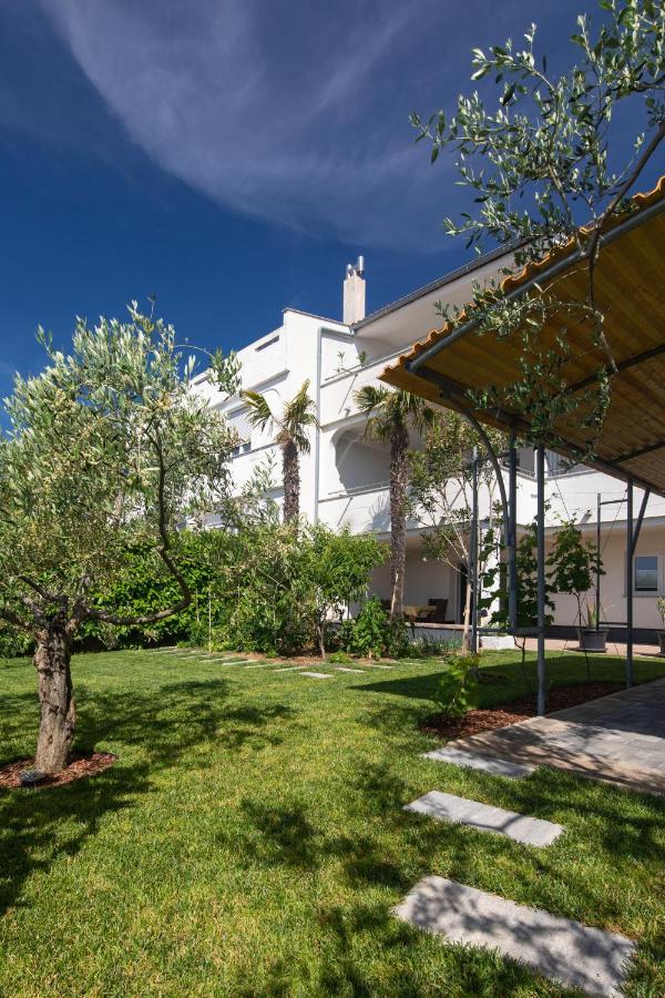 קרק Apartments Oleander מראה חיצוני תמונה