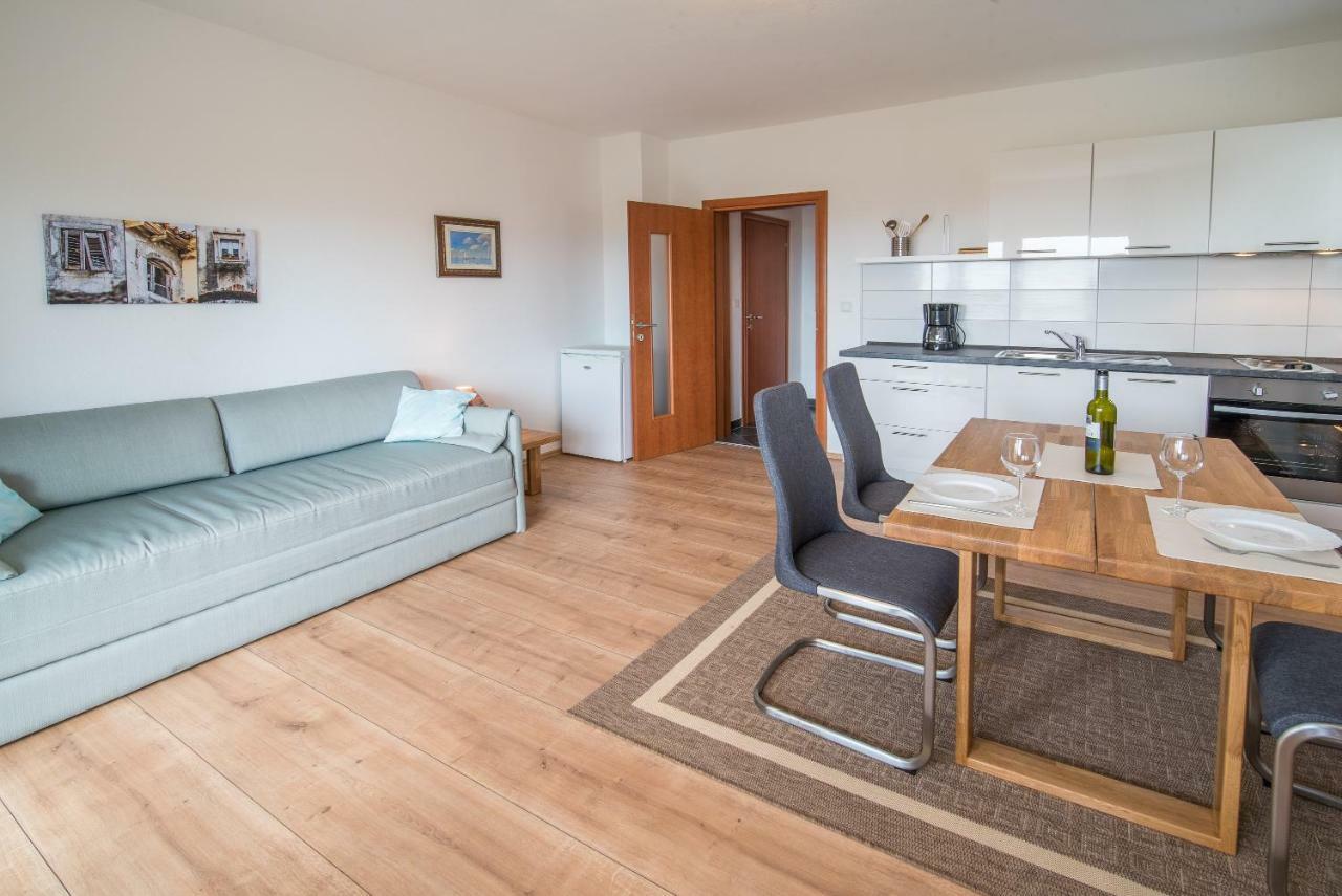 קרק Apartments Oleander מראה חיצוני תמונה