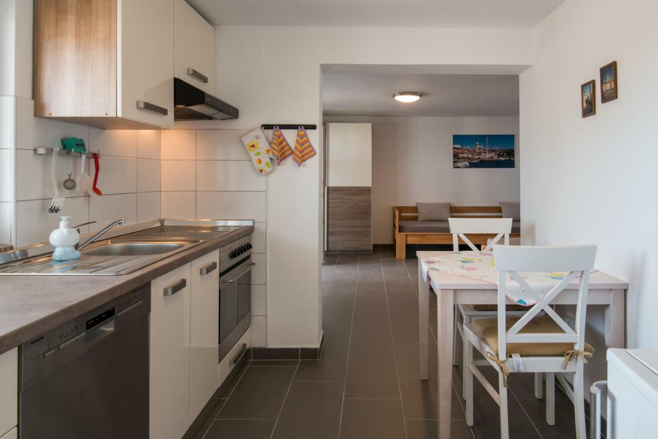קרק Apartments Oleander מראה חיצוני תמונה