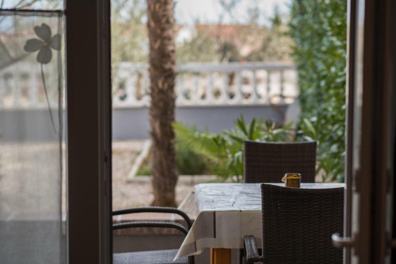 קרק Apartments Oleander מראה חיצוני תמונה
